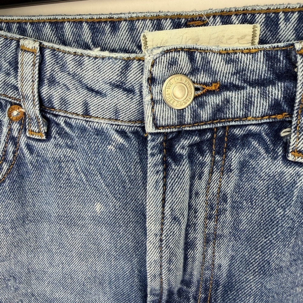 We The Free by Free People Dakota Straight Leg Distressed Fray Hem Jeans Size 27 - Picture 5 of 11